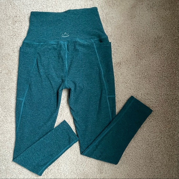 Beyond Yoga Spacedye Out of Pocket High Waisted Midi Leggings - Picture 3 of 5